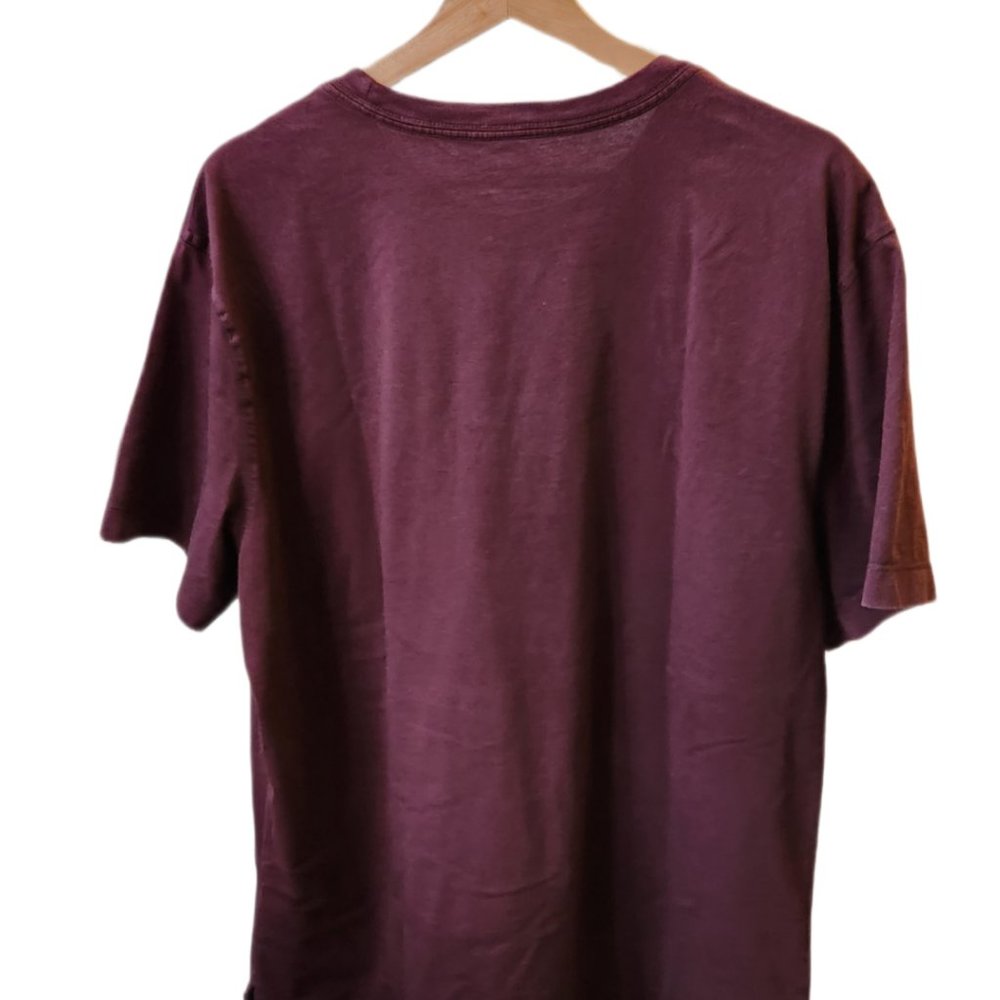 Banana Republic Pocket T-Shirt - Picture 2 of 4